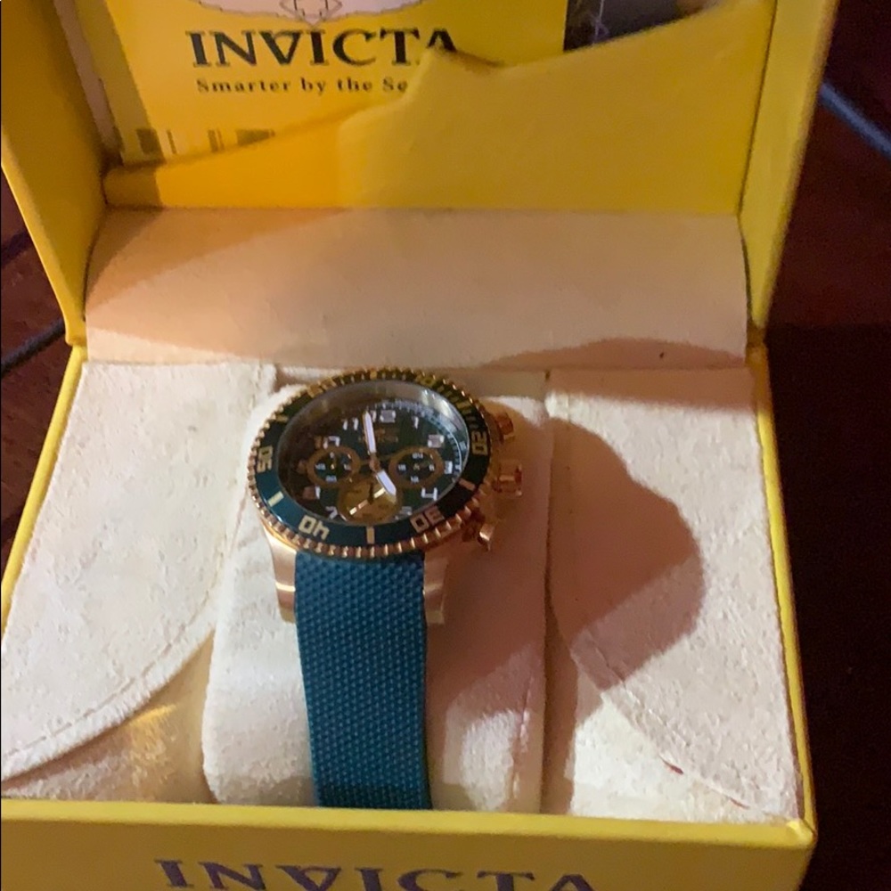 Invicta Green and Gold Watch (NEW WITH TAGS)